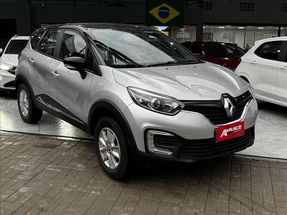 RENAULT CAPTUR 1.6 16V SCE FLEX LIFE X-TRONIC RENAULT CAPTUR 1.6 16V SCE FLEX LIFE X-TRONIC